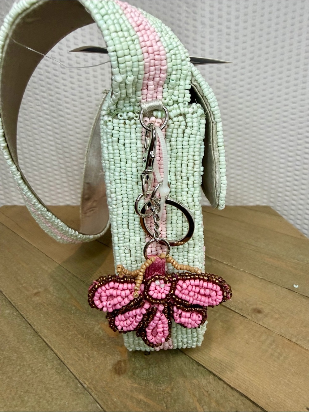 Viral Beaded Bug Shoulder Bag!! - Picture 3 of 9